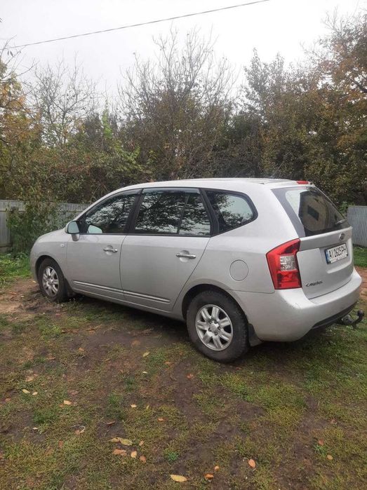 Продам автомобіль Kia Carens