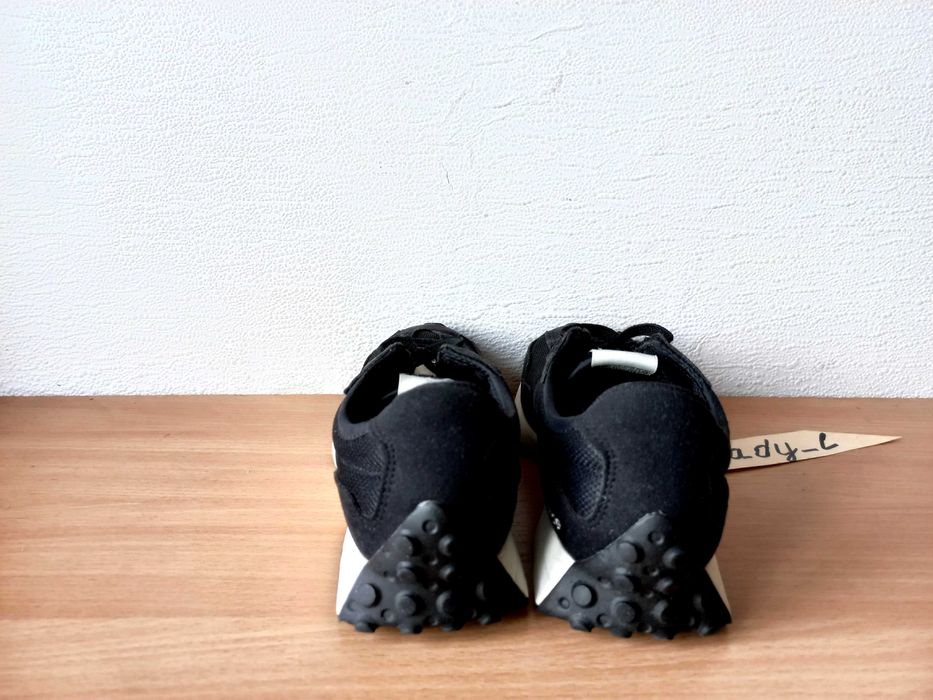 Суперові кросівки New Balance 34,5 р. устілка 22,2 см.