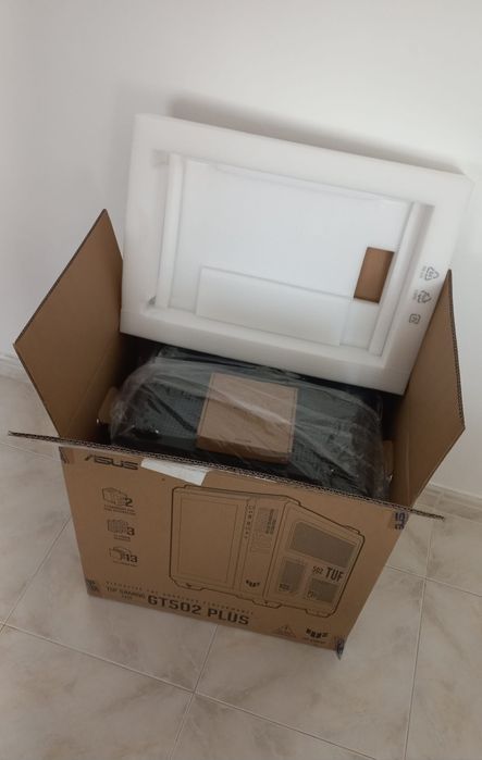 Caixa ATX Asus Gt502 plus TUF