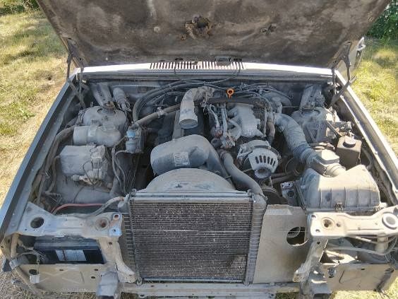 Volvo 740/760 sedan tapicerka turbo GLT wnętrze kpl. Redblock B230FK