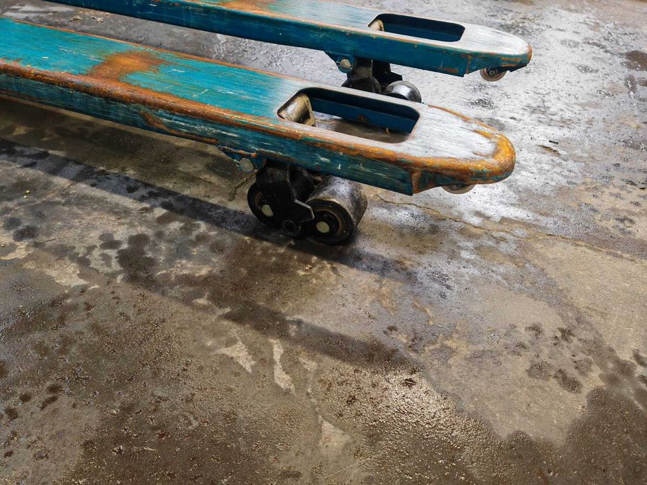 Paleciak Wóżek Paletowy Ręczny Kilka Sztuk