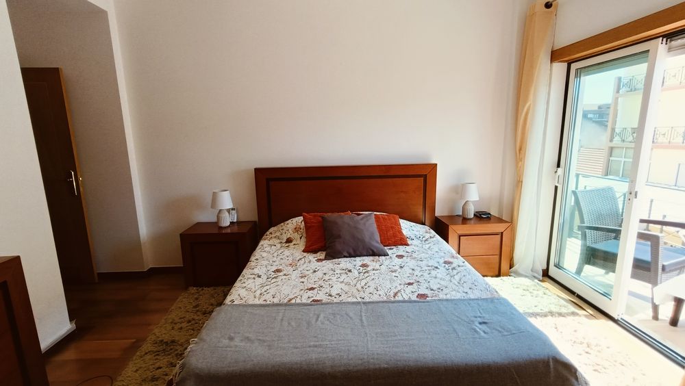 Apartamento T4 com garagem e arrecadação