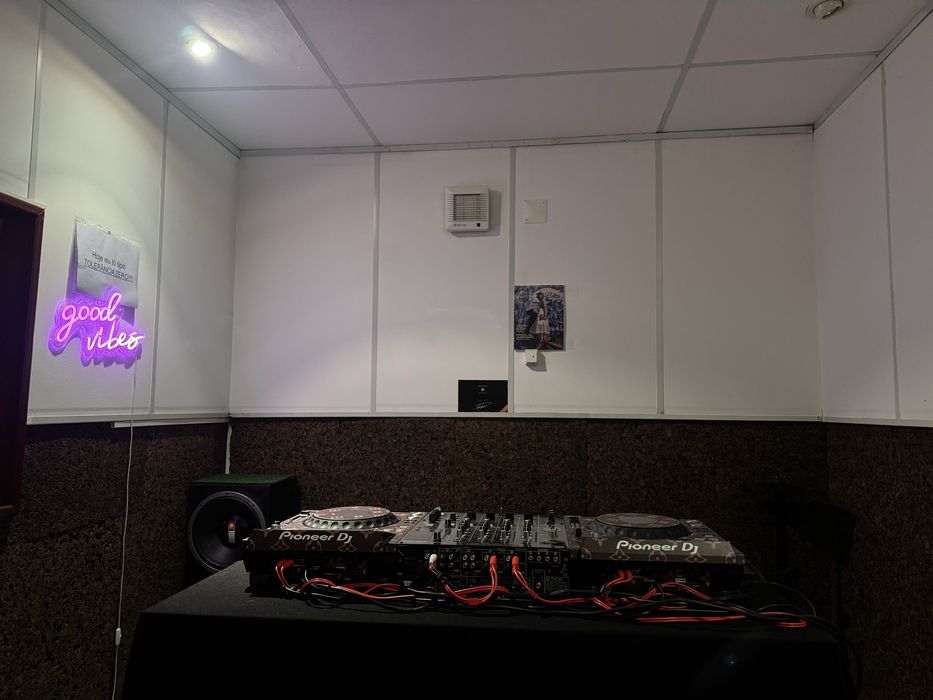 Sala de Ensaio para DJs – DJM 800 + XDJ 1000MK2