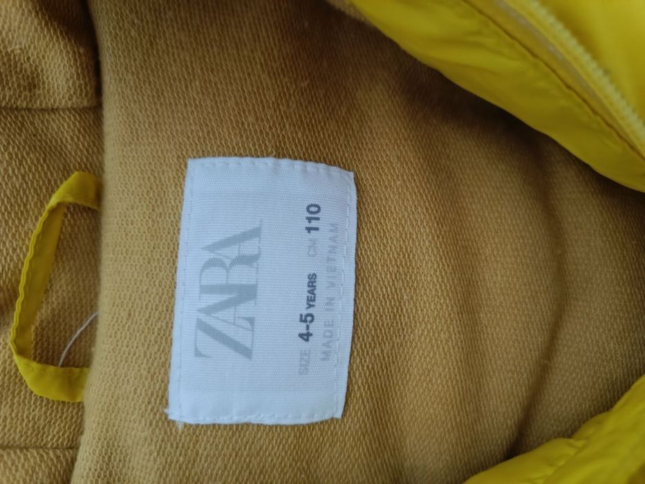 Жилетка Zara           .