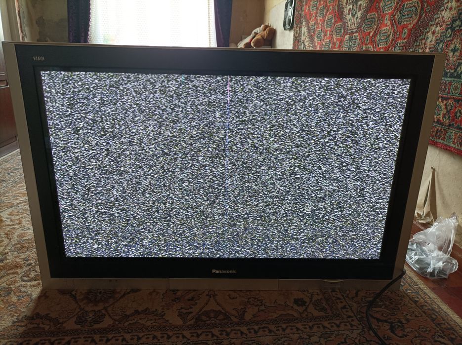 Телевизор Panasonic Viera 42 дюйма
