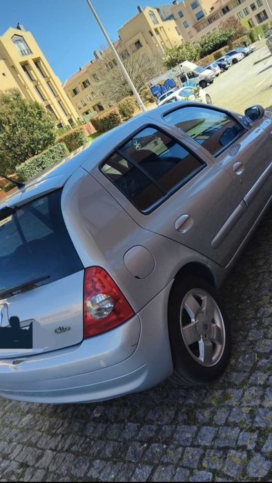 Renalt clio 2004