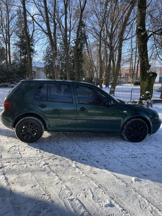 Volkswagen Golf 4 1.6 Газ/Бензин