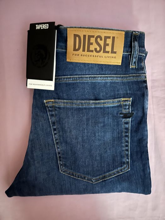 Wyprzedaż spodnie męskie Diesel.