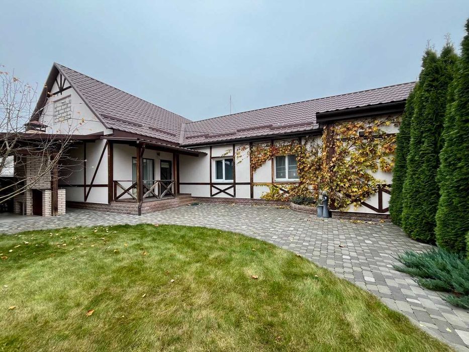 !!!Гарна пропозиція. Продаж будинку на два входи по вул.Квітневій