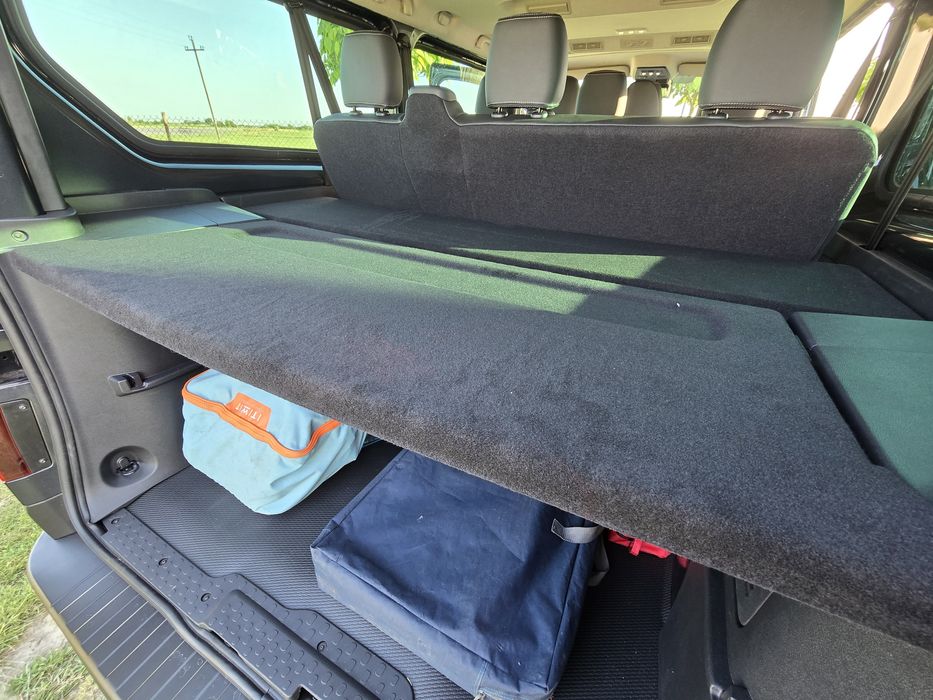 Bus 9 osobowy wynajem