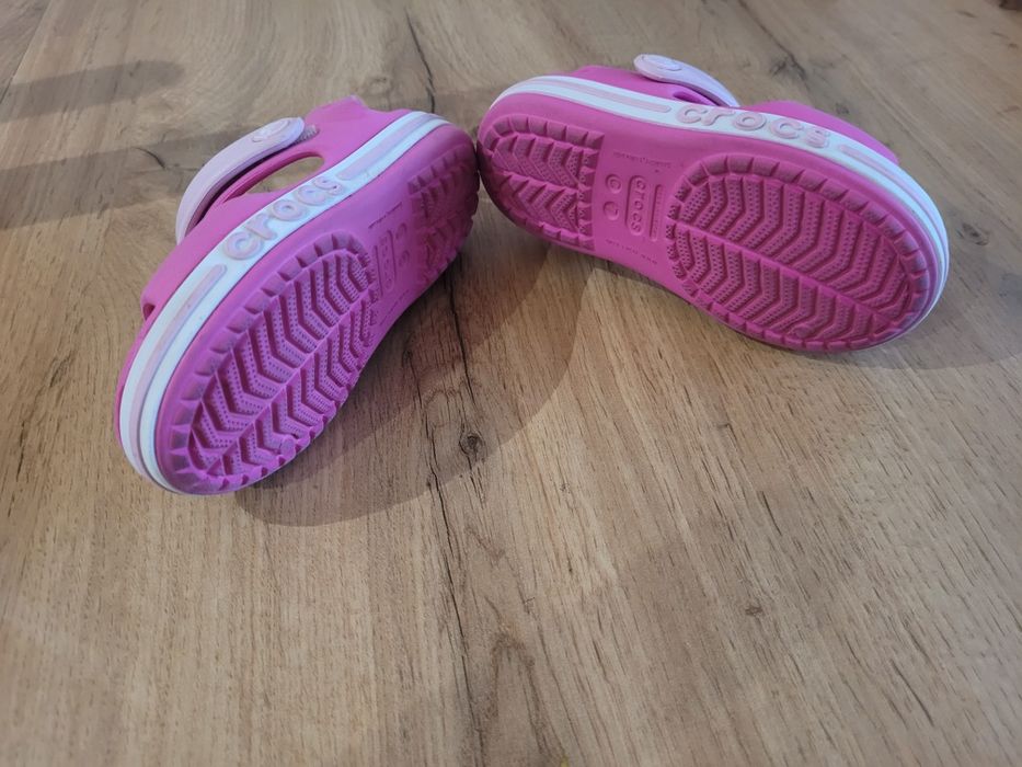 Sandaly Crocs dziewczece