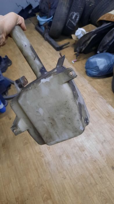 Розборка Toyota avensis,фаркоп, двері праві задні,пасажирські.