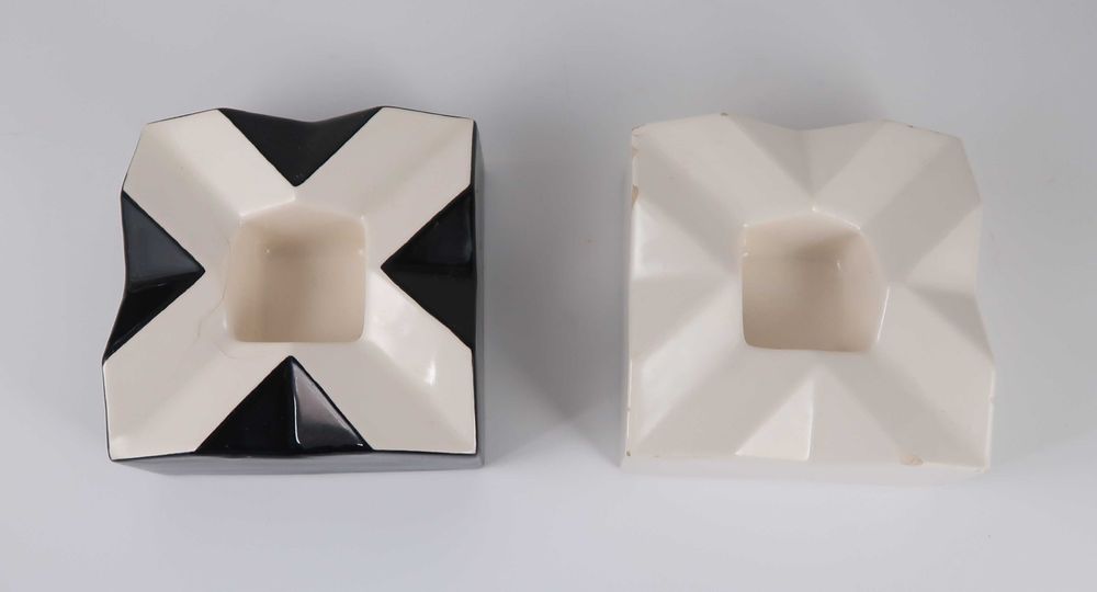 2 Cinzeiros Repro de Vlastislav Hofman - Modernismo / Cubismo