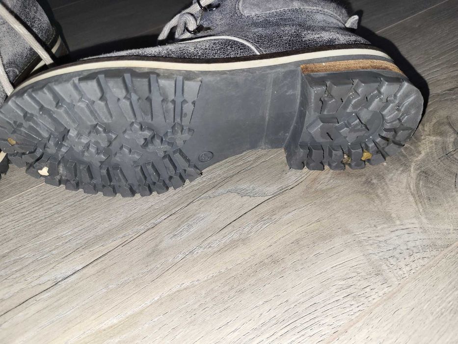 Черевики жіночі  вживані