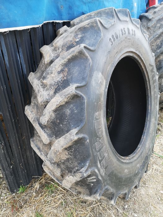 Opona 380/85R28 mitas radial