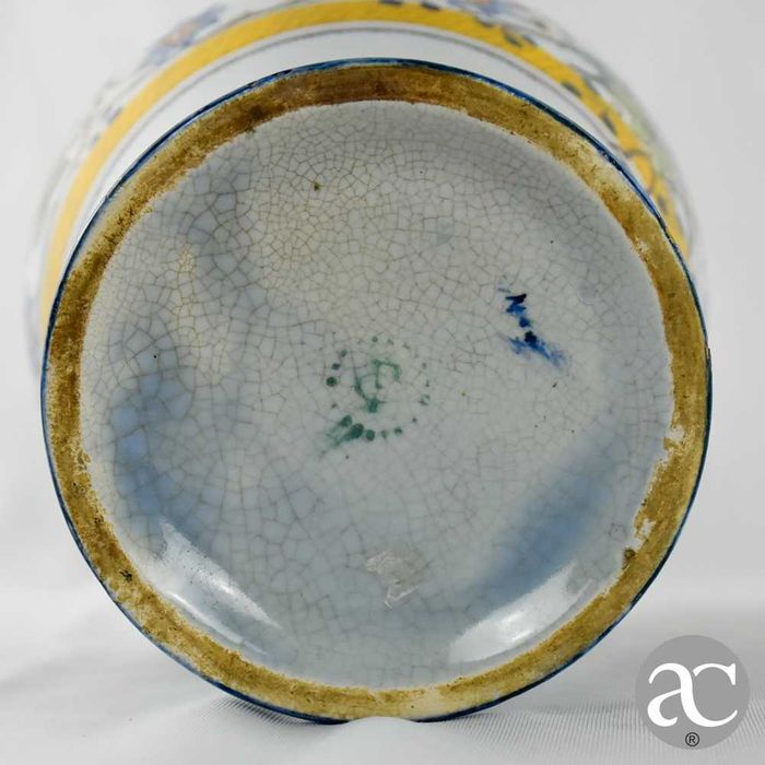 Jarra pintada à mão em Faiança Carvalhinho