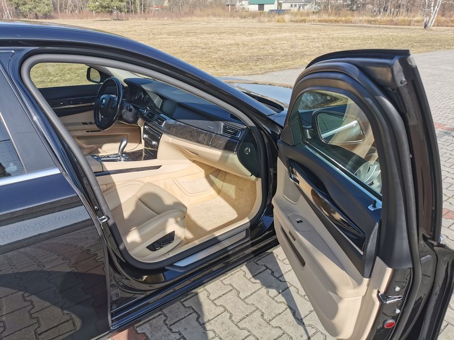 BMW seri 7 F01 3.0d