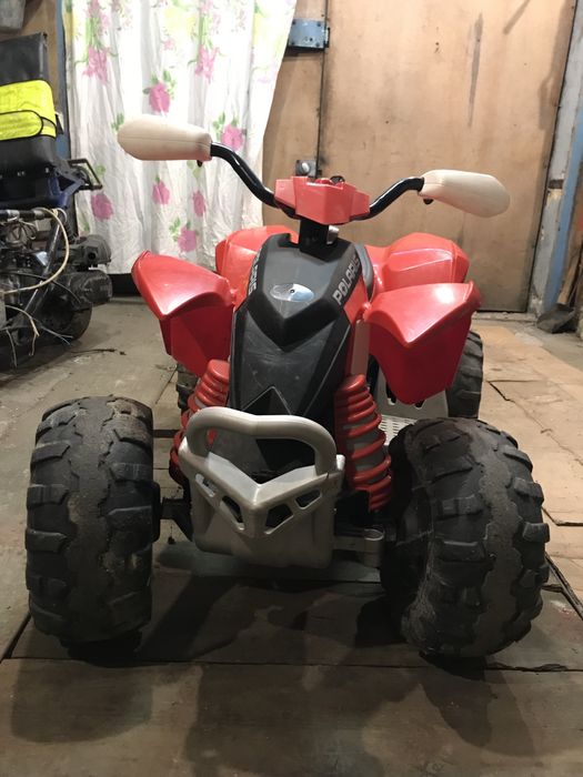 Електромобиль Peg-Perego Polaris Outlaw