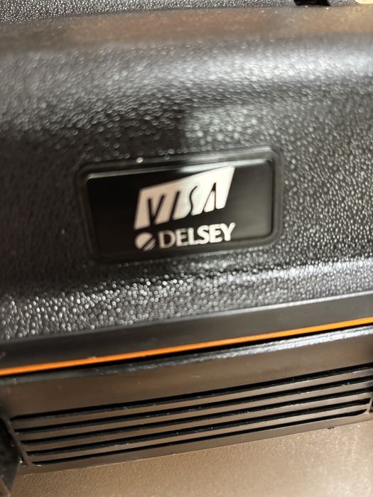 Kuferek kosmetyczny Visa Delsey.!