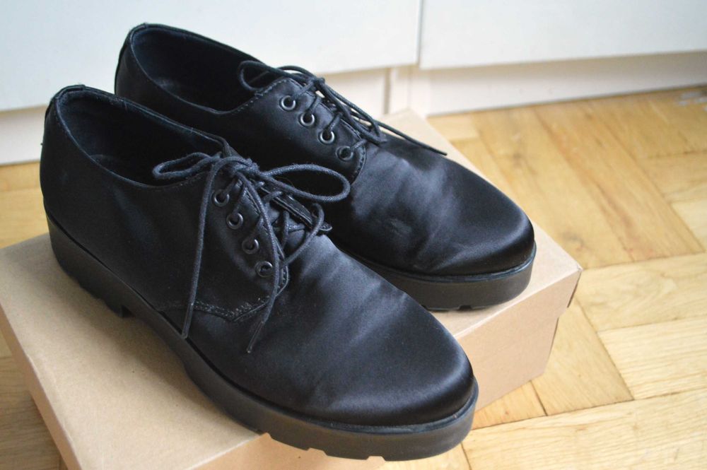 Vagabond buty botki wiazane 37 czarne skórzane oxfordki creepersy