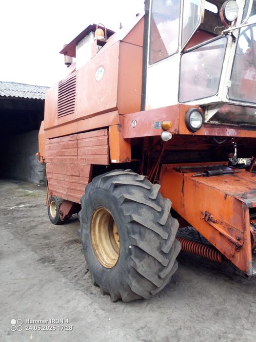 Sprzedam kombajn zbożowy BIZON Rekord Z058