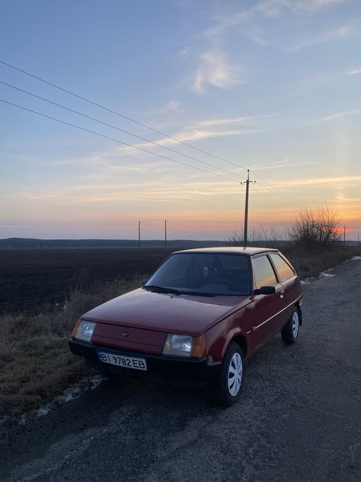 Таврія 1.1 2001 рік бензин