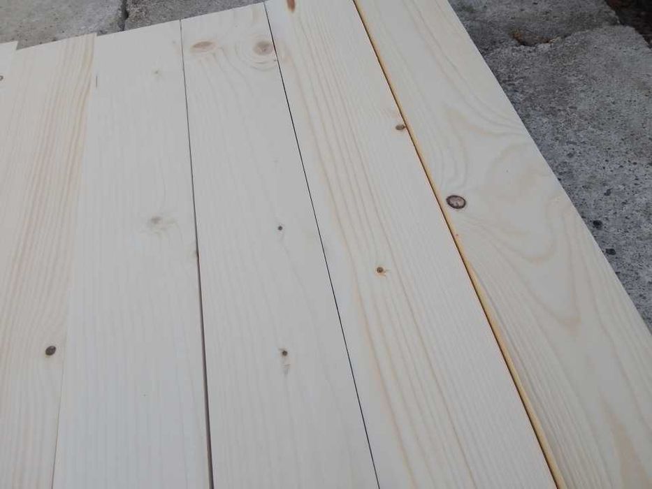 Deska świerkowa heblowana  140 cm x 9 cm