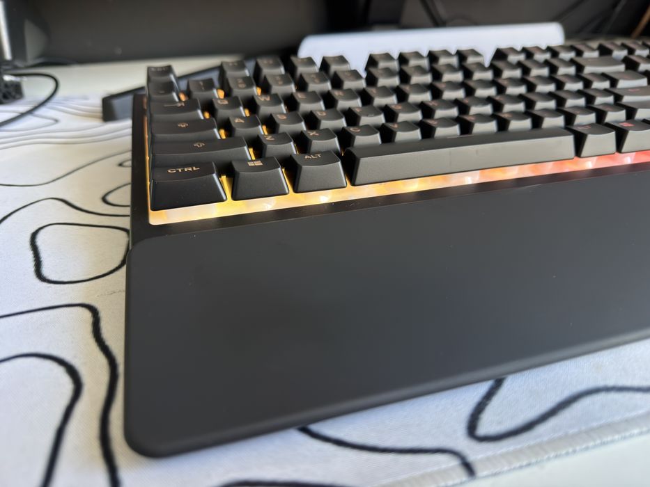 Klawitura steelseries  apex 3