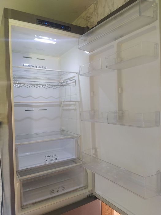 продам холодильник