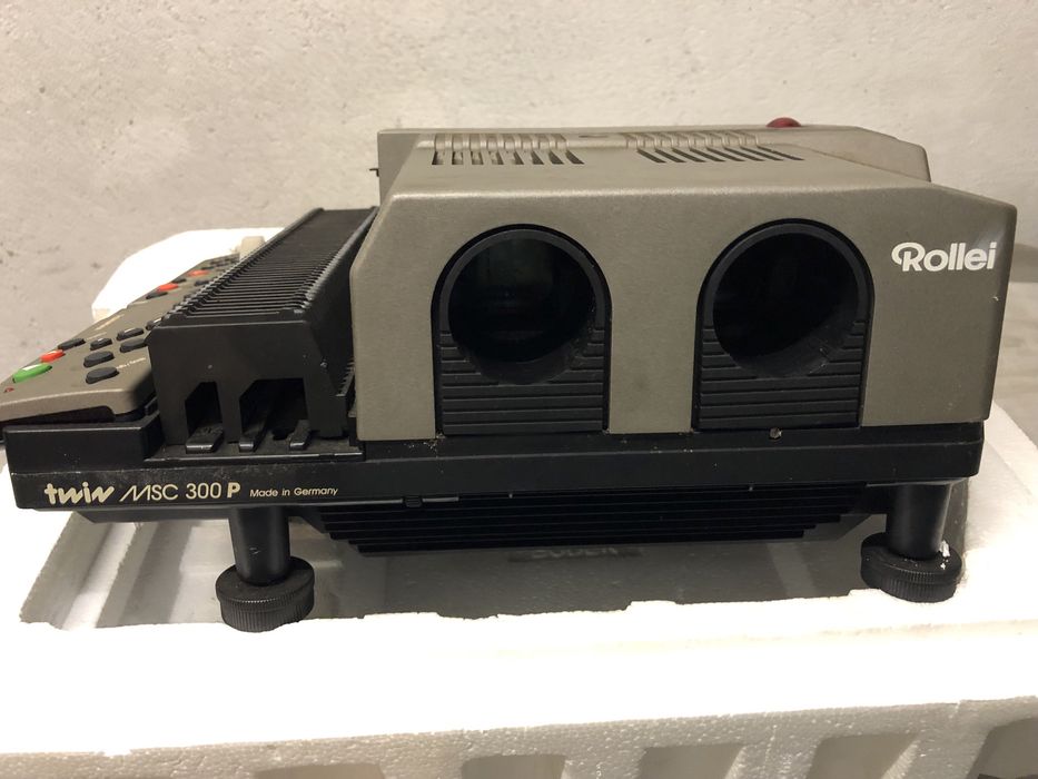 Projector de slides multiformato Rolley