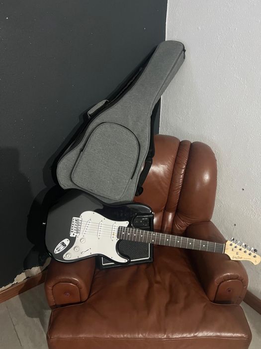 Harley Benton ST-20 CA Standard Serie Bundle