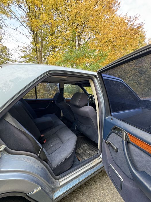 Продам Мерседес w124 1994 год