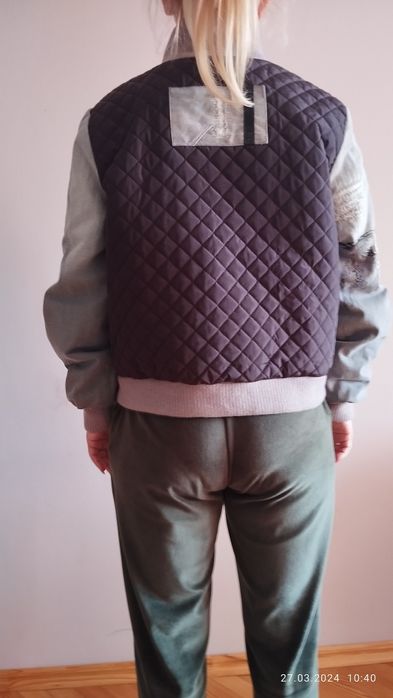 Куртка жіноча  COSTUME NATIONAL курточка демісезонна Куртка демисезонн