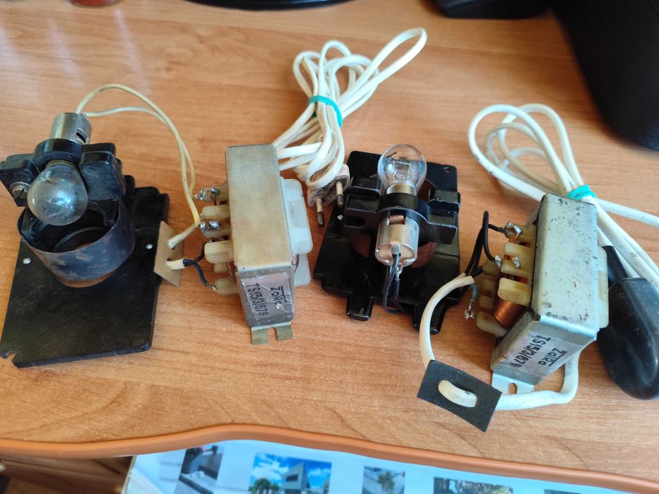 Transformator 6V z demontażu rzutnika Jota