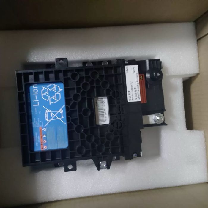 Пусковий акумулятор Denza Byd