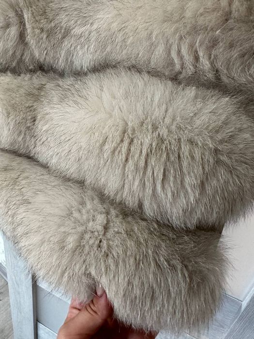 Продам мехову желетку