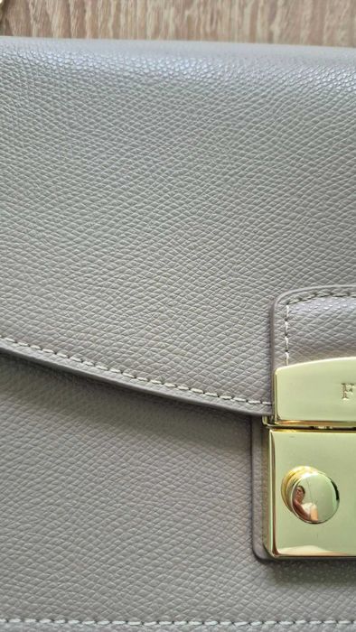 Жіноча шкіряна сумка furla
