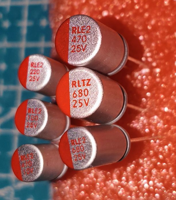 Конденсатори полімерні твердотельні 680 470 220 100μF