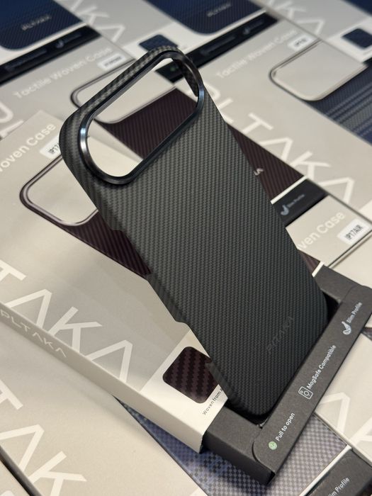 Чохол Piataka карбоновий 17/ 17 Air/ 17 Pro/ 17 Pro Max  є всі кольори на 15-17 серію