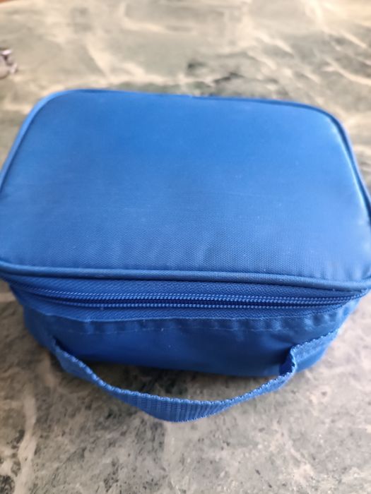 Тонометри:механічний тонометр з фонендоскопом та тонометр- напівавтомат.