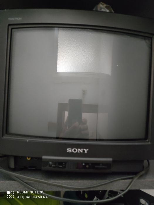 Televisão Sony KV-M14210E