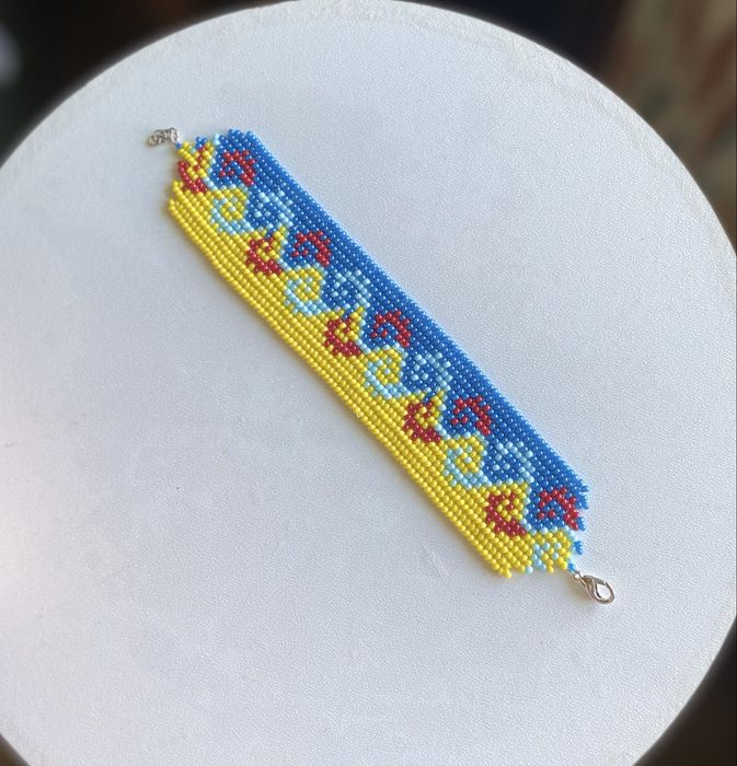 Патріотичний браслет з бісеру