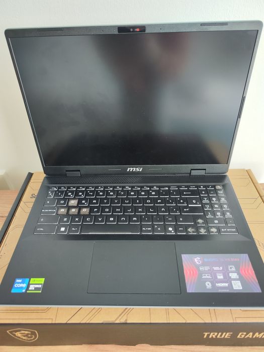 MSI Laptop RTX4070 like new with warranty until April 202764563861604738120