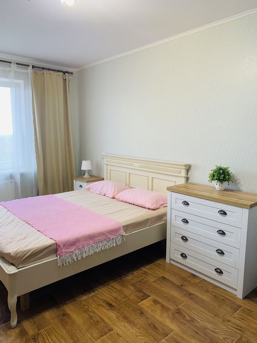 1к квартира Глушкова Теремки Іподром посуточно подобово