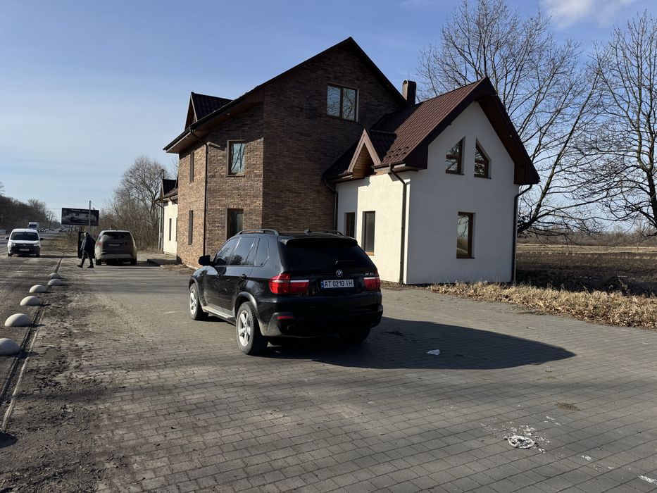 Оренда  комерції .  210 кв