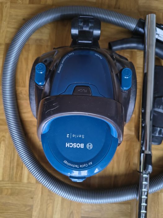 Odkurzacz bezworkowy Bosch Serie 2