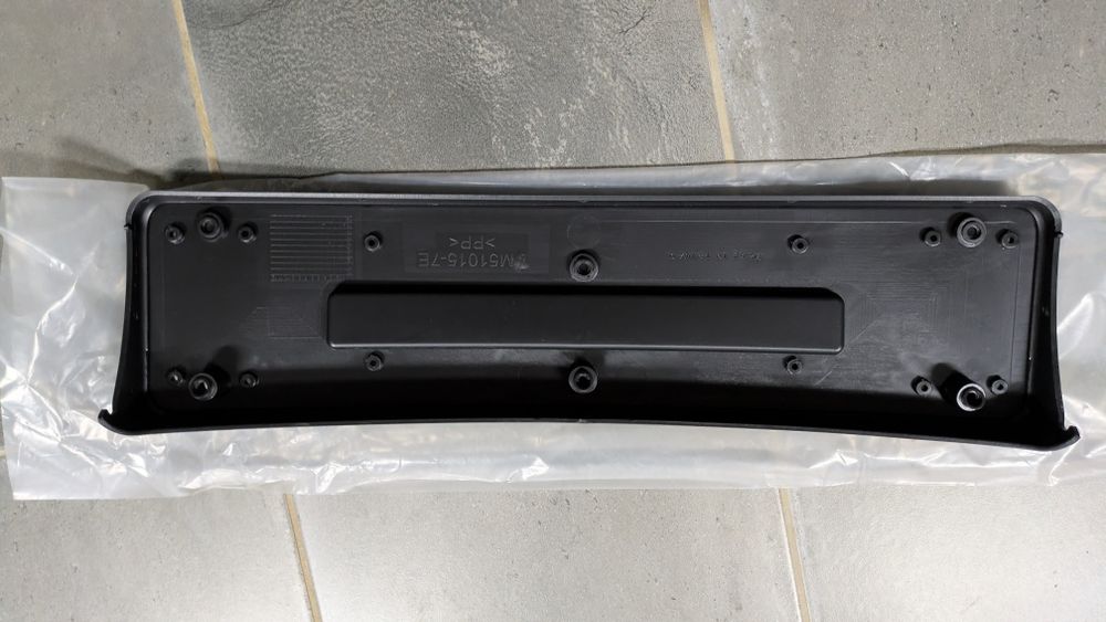 Pára-choques Frontal M para BMW E90/E91/E92 LCI