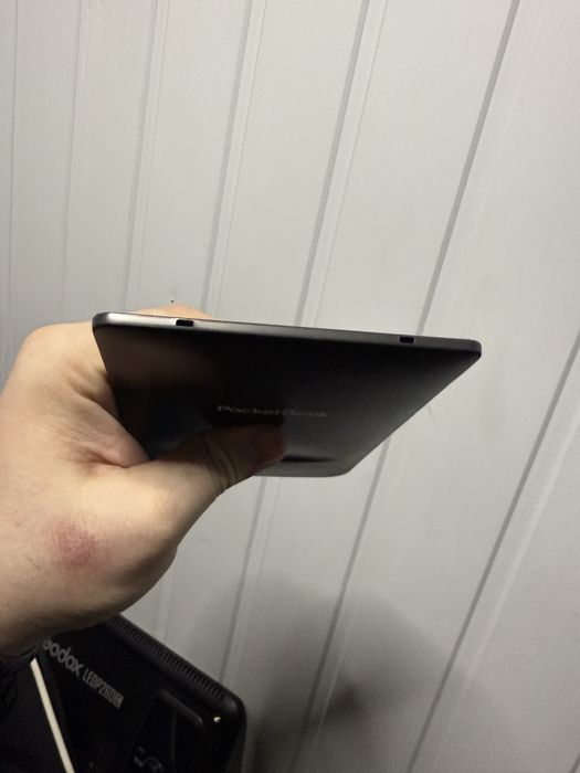 Електронна книга Pocketbook