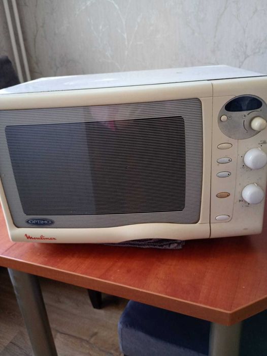 Kuchenka mikrofalowa moulinex