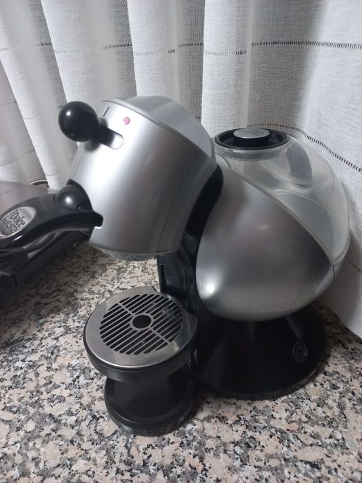 Máquina de café de cápsulas Doce Gusto
